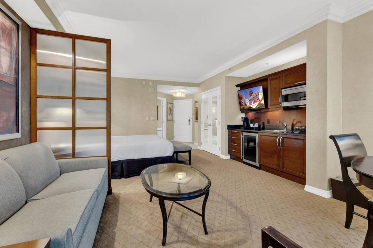 Luxury Mgm With Pool Gym And Jacuzzi Bathtub Apartamento